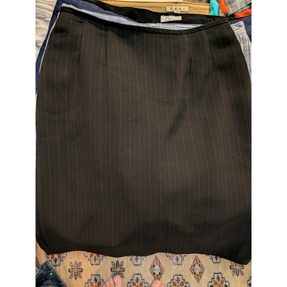 Kasper Women's Skirt‎ Dress Size 4P Black Pinstripe Short Zippered Back